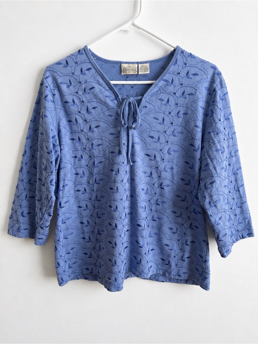 St. Johns Bay Blue Cotton Eyelet Embroidered Leaf Blouse Sz Petite XL 3/4 Sleeve